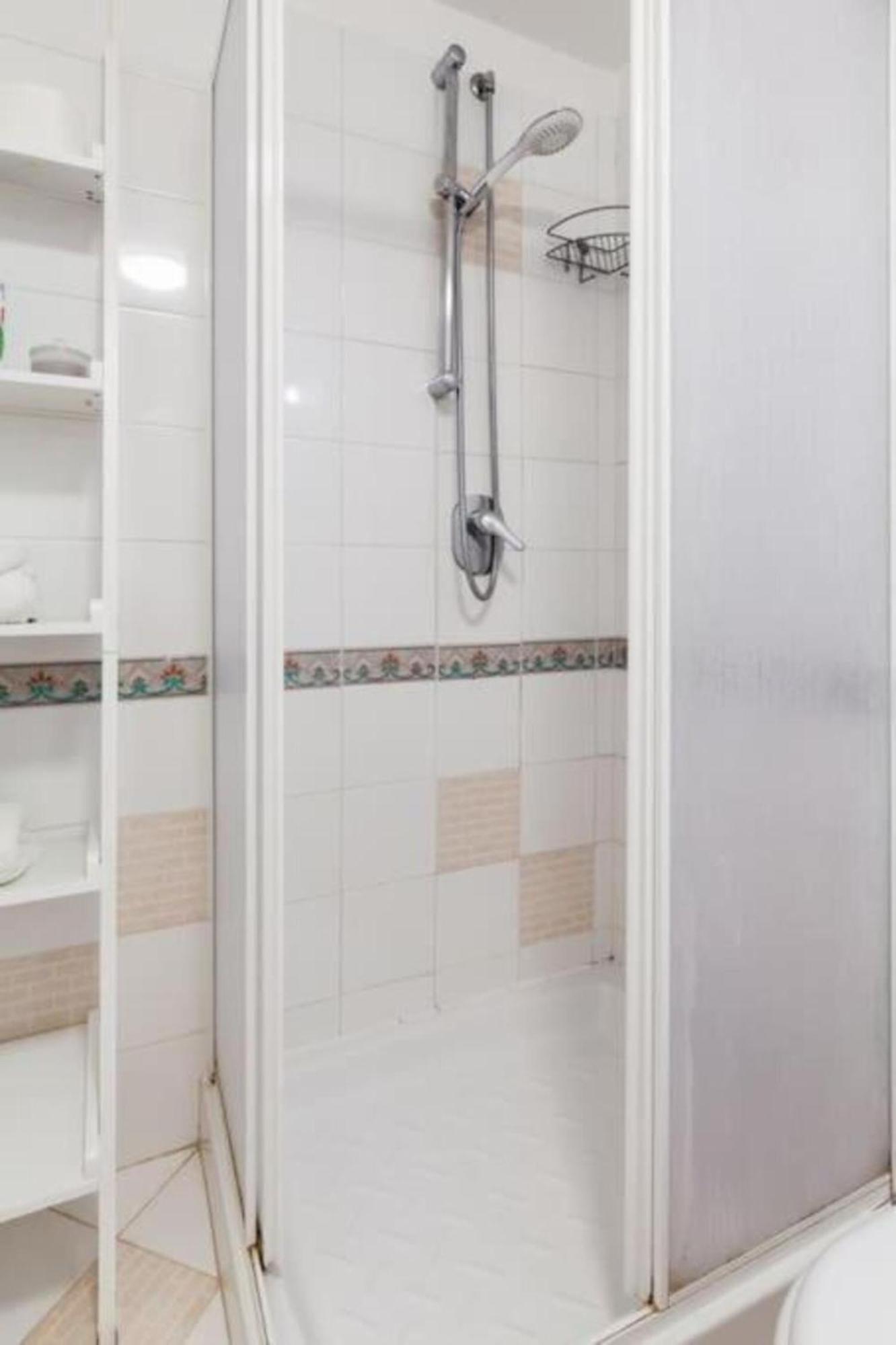 Scio' B&B نابولي المظهر الخارجي الصورة